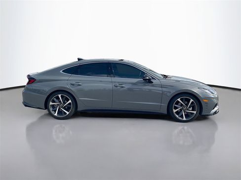 Used 2023 Hyundai Sonata SEL Plus image 8