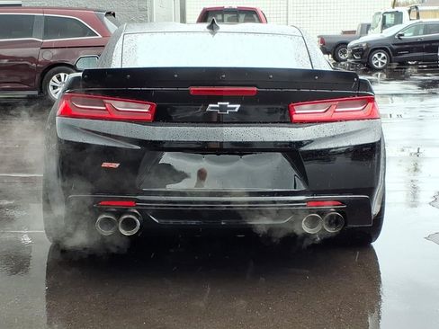 Used 2017 Chevrolet Camaro SS RWD image 4