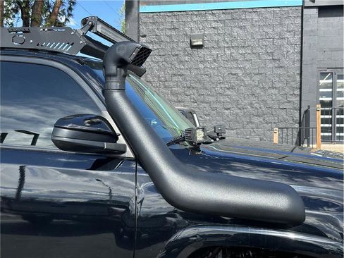 Used 2019 Toyota 4Runner SR5 AWD/4WD image 34