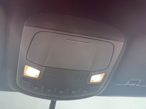 Used 2018 Lincoln MKC Premiere image 18