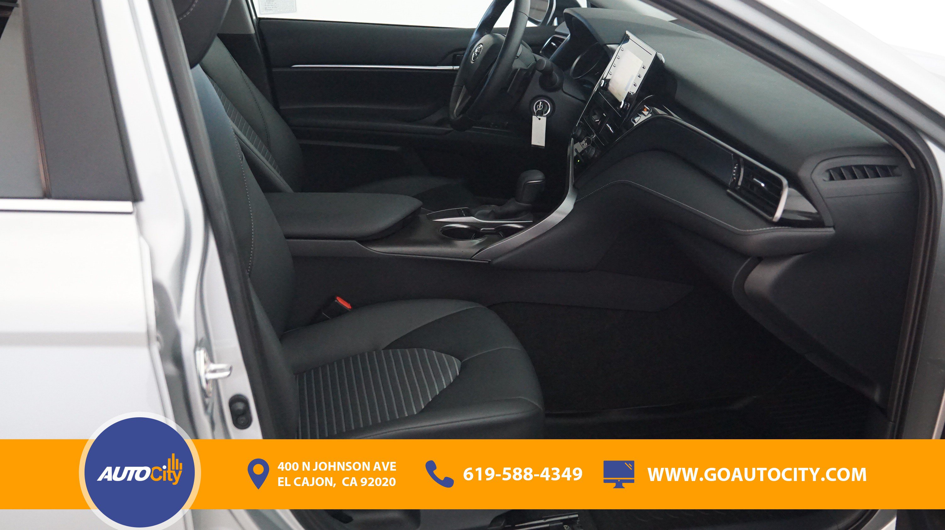 Used 2024 Toyota Camry SE w/ Blackout Package (TMS) FWD image 8
