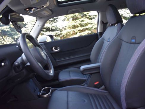 Used 2025 MINI Cooper S FWD image 17