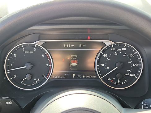 Used 2024 Nissan Rogue S image 16