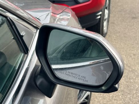 Used 2019 Toyota Camry SE image 13