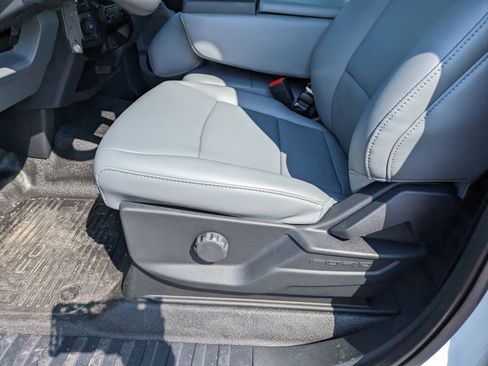 New 2025 Ford F550 4x4 Regular Cab Super Duty image 14