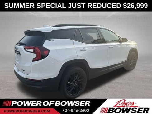 Used 2024 GMC Terrain SLT w/ Infotainment Package II AWD/4WD image 8