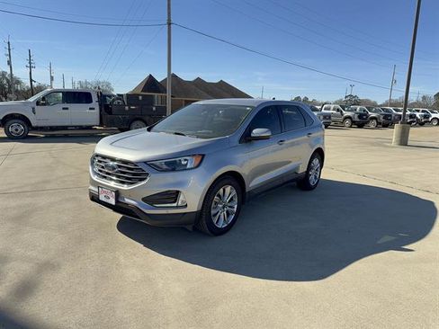 Used 2024 Ford Edge Titanium image 1