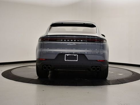 Certified 2026 Porsche Cayenne Coupe AWD/4WD image 6