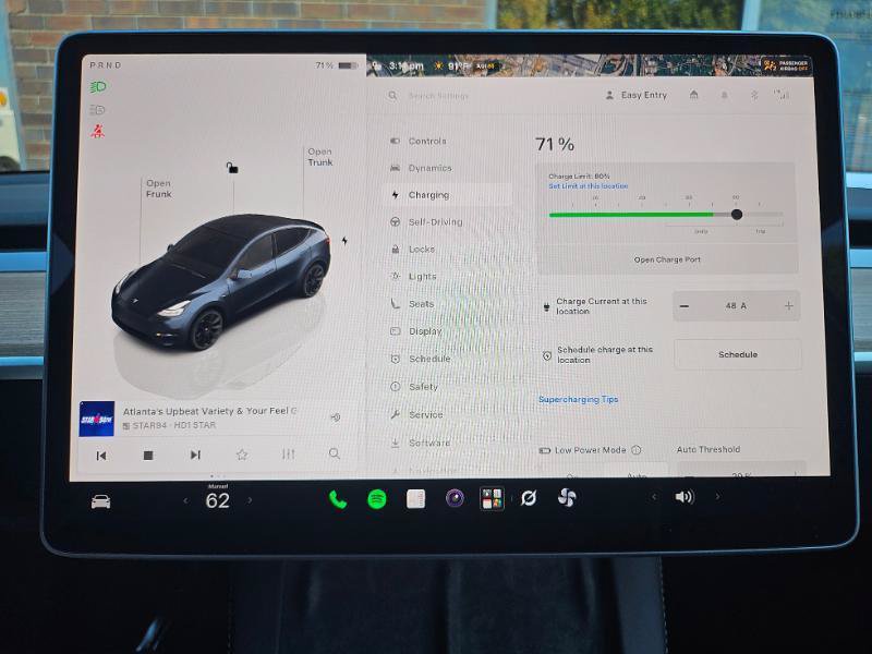 Used 2024 Tesla Model Y 2WD image 46