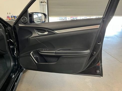 Used 2020 Honda Civic Sport image 12