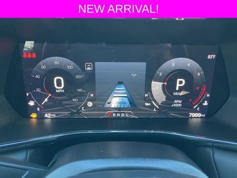 Used 2024 GMC Canyon Elevation w/ Convenience Package image 24