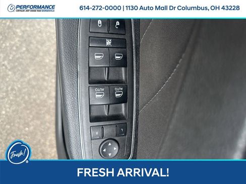 Used 2022 Dodge Charger SXT w/ Blacktop Package image 26