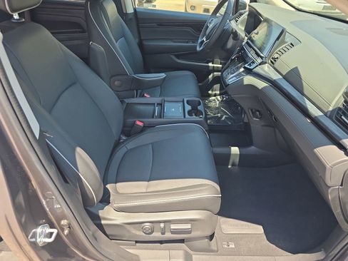Used 2026 Honda Odyssey Elite image 10