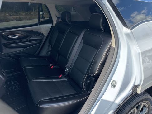 Used 2020 GMC Terrain Denali w/ Denali Premium Package AWD/4WD image 41