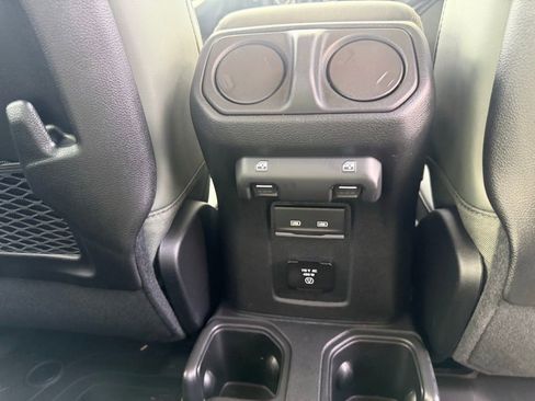 New 2026 Jeep Gladiator Mojave image 9