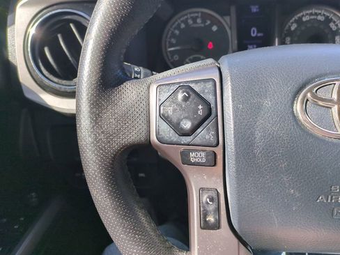 Used 2019 Toyota Tacoma SR5 image 22