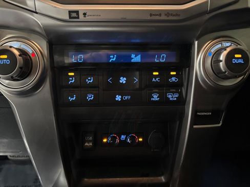 Used 2016 Toyota 4Runner Limited AWD/4WD image 46