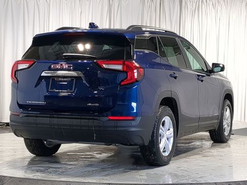 Used 2022 GMC Terrain SLE w/ Driver Convenience Package image 14