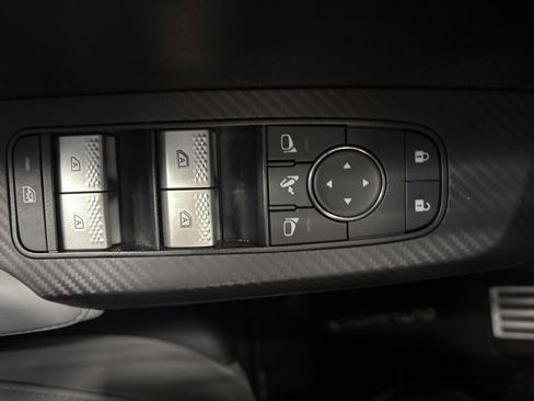 Used 2025 Mitsubishi Outlander SEL image 27