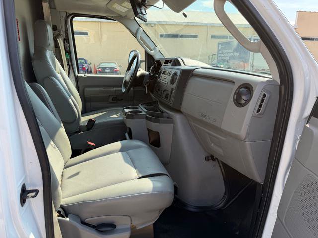 Used 2017 Ford E-450 and Econoline 450 Super Duty w/ Power Windows & Locks Group RWD image 16