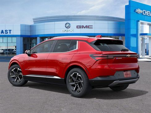 New 2025 Chevrolet Equinox EV LT image 3