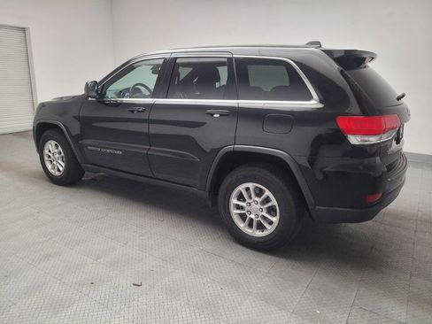 Used 2018 Jeep Grand Cherokee Laredo RWD image 3