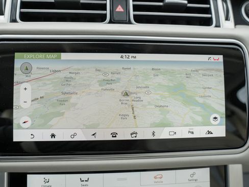 Used 2020 Land Rover Range Rover HSE image 31