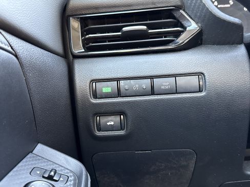 Used 2020 Nissan Sentra S w/ Lighting Package FWD image 26