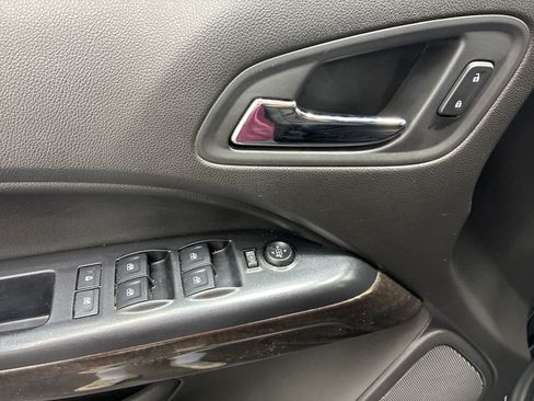 Used 2016 GMC Canyon SLT AWD/4WD image 17