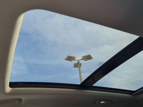 Certified 2021 Chevrolet Equinox Premier image 22