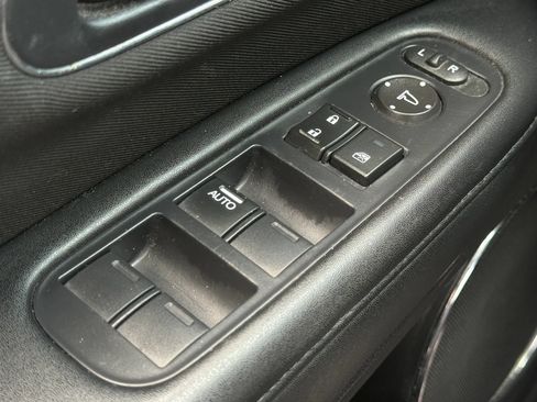 Used 2016 Honda HR-V EX image 24