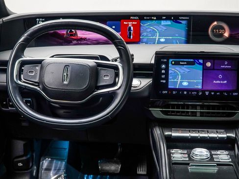 Used 2024 Lincoln Nautilus Reserve w/ Equipment Group 202A image 17