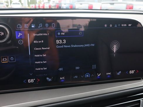 New 2026 Chevrolet Traverse LT w/ Driver Confidence Package image 5