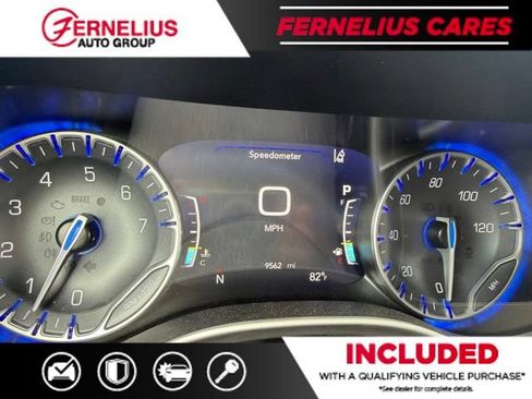 Used 2026 Chrysler Voyager LX FWD image 11