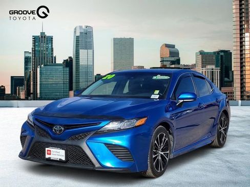 Used 2020 Toyota Camry SE FWD image 1