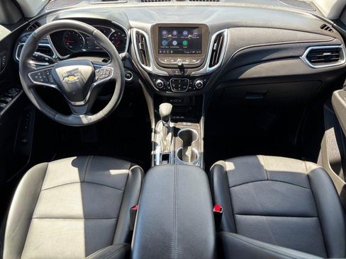 Certified 2022 Chevrolet Equinox Premier FWD image 11