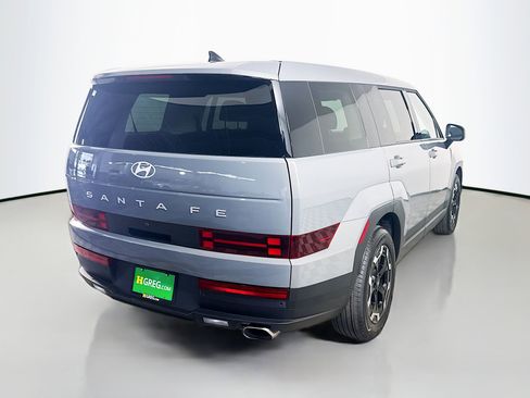 Used 2024 Hyundai Santa Fe SE FWD image 10