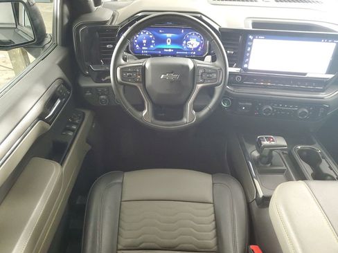 Used 2024 Chevrolet Silverado 1500 ZR2 image 15