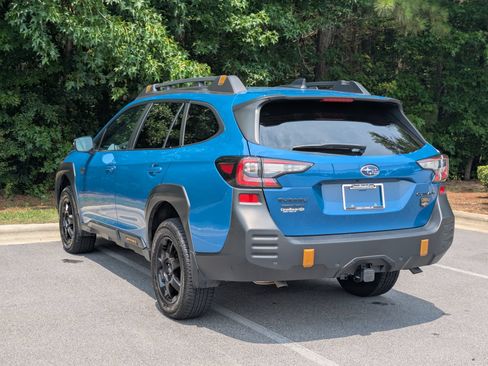 Used 2025 Subaru Outback Wilderness AWD/4WD image 5