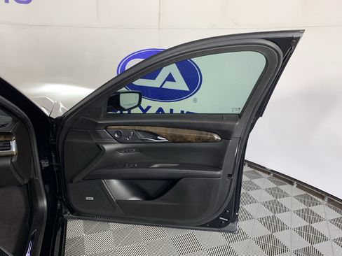 Used 2017 Cadillac CT6 Luxury AWD/4WD image 37