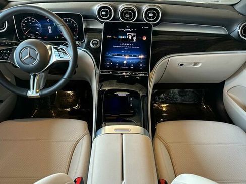 Certified 2025 Mercedes-Benz GLC 300 image 16