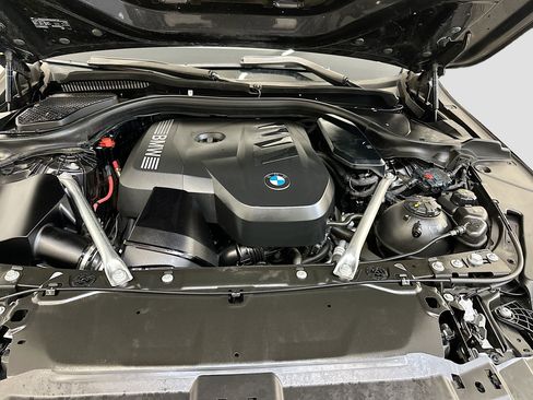 Used 2024 BMW 530i xDrive image 36