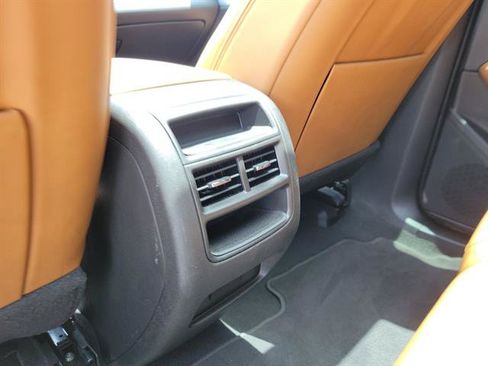 Certified 2023 Cadillac XT5 Premium Luxury FWD image 13