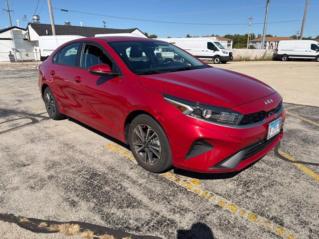 Used 2023 Kia Forte LXS w/ LXS Technology Package FWD image 3