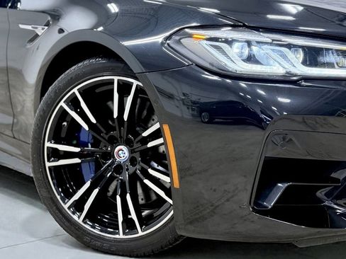 Used 2023 BMW M5 image 19