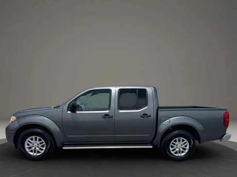 Used 2019 Nissan Frontier SV RWD image 4