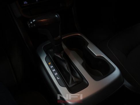 Used 2017 Chevrolet Colorado LT w/ LT Convenience Package AWD/4WD image 28