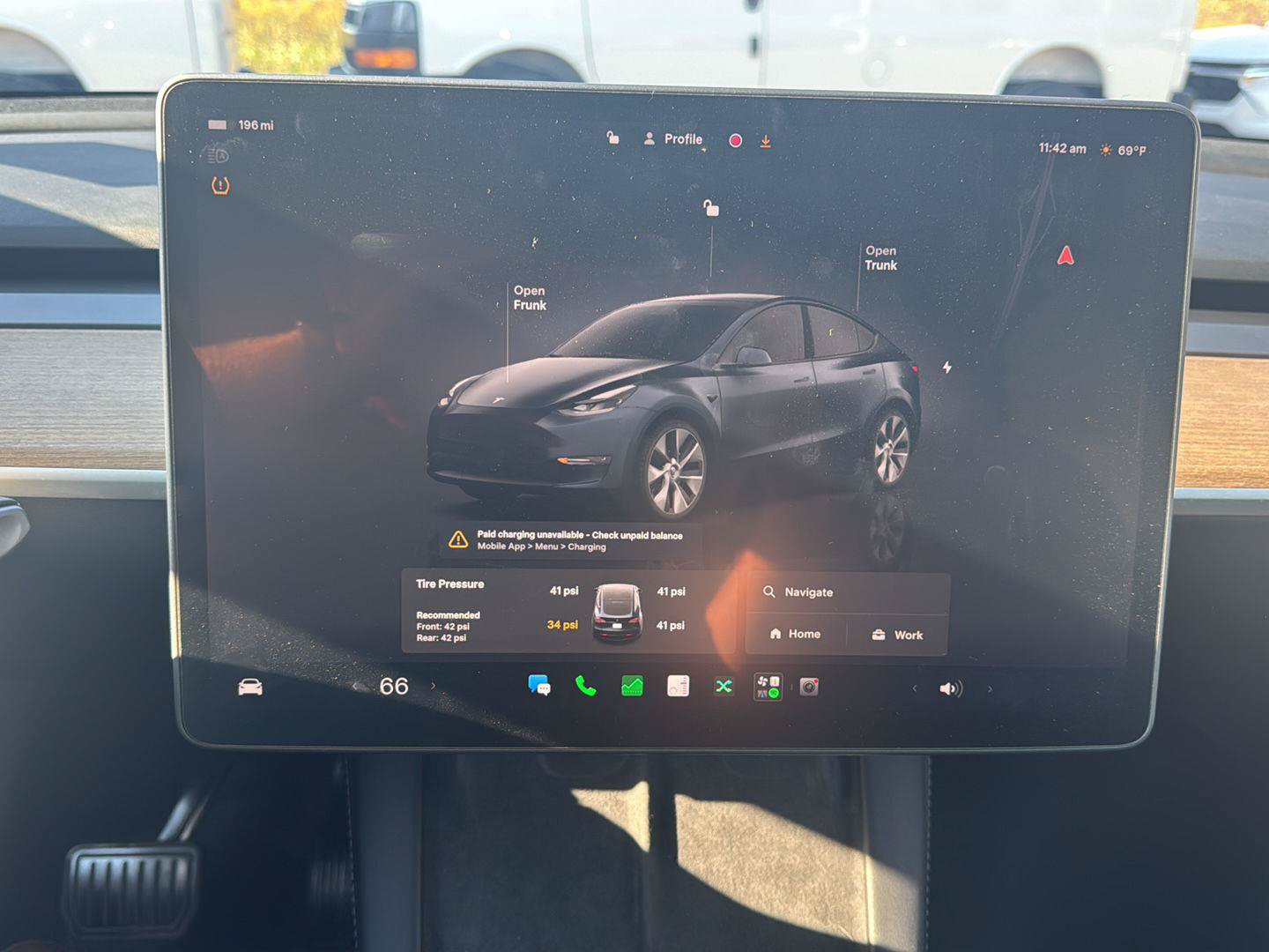 Used 2024 Tesla Model Y Long Range AWD/4WD image 13