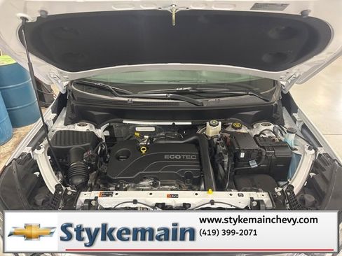 Used 2022 GMC Terrain SLE image 14