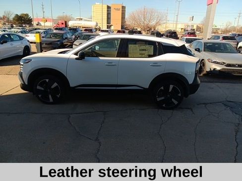 New 2026 Nissan Kicks SR w/ Illumination Package AWD/4WD image 8